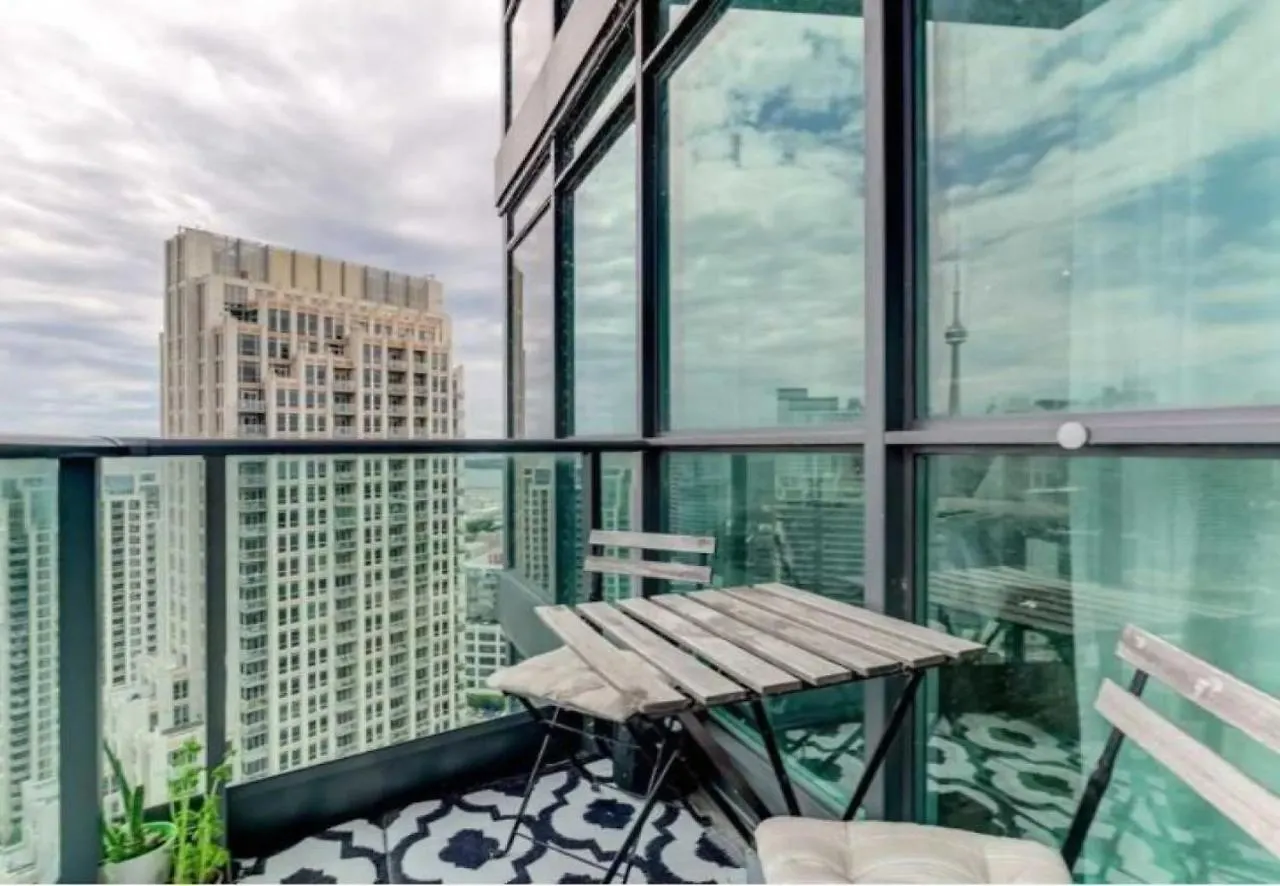 Executive Condo Downtown With Skyline View Toronto